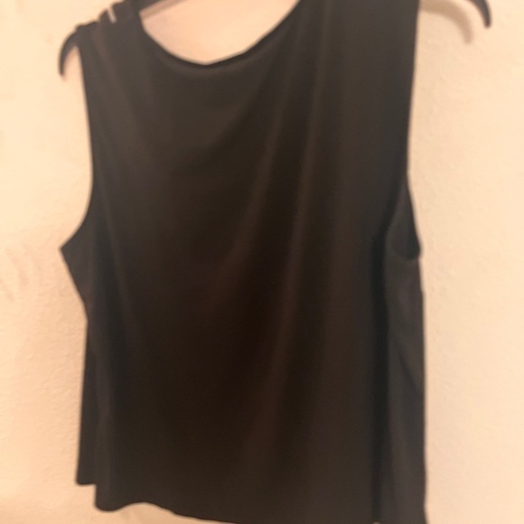 Allison Daley sleeveless black top with white trim - Size 3X - Picture 12 of 12